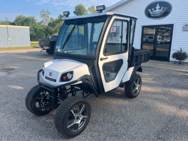 2016 Cushman Hauler Gas Golf Cart