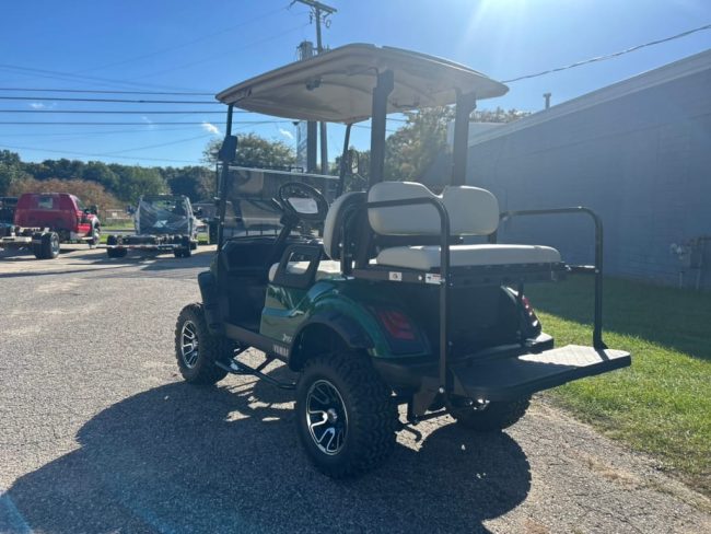 Green Yamaha Cart