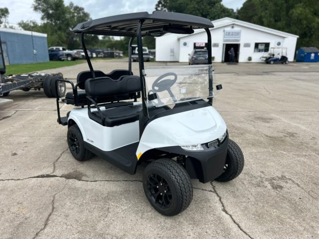F86D98D9-EB2F-46B2-BFAA-572862A90249_1_105_c White E-Z-Go Cart