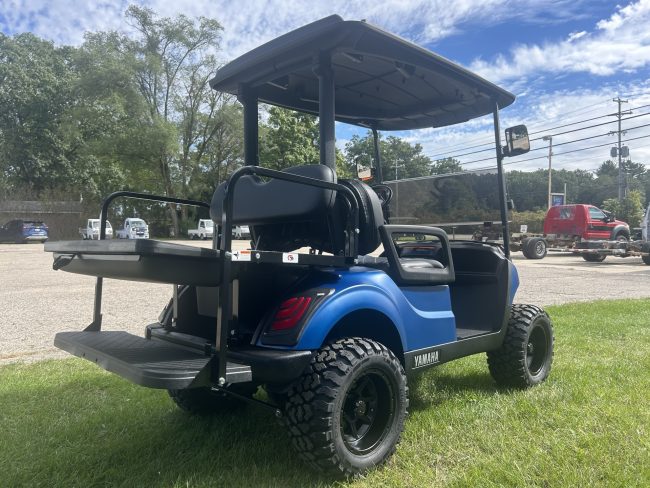 IMG_1793 Blue Yamaha Cart