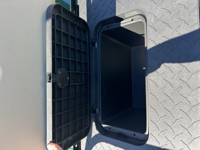 IMG_1816 Dark Green Yamaha Cart Storage hatch