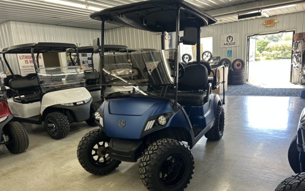 IMG_1821-aspect-ratio-600-375 Blue Yamaha Cart